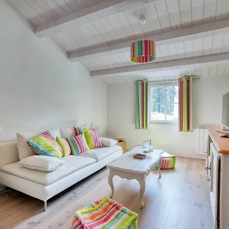 Vila Maison Au Calme En Lisiere De Foret Avec Piscine Chauffee