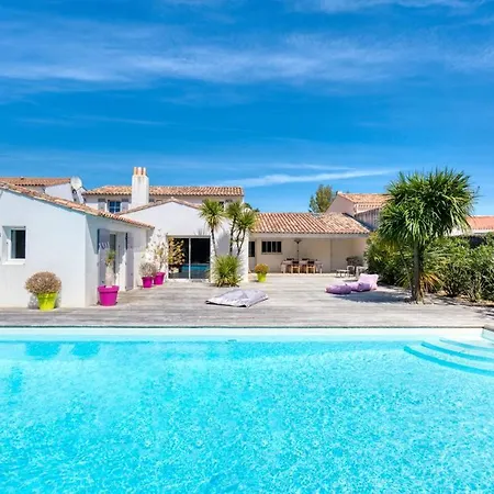Vila Maison Au Calme En Lisiere De Foret Avec Piscine Chauffee *