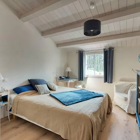 Maison Au Calme En Lisiere De Foret Avec Piscine Chauffee *