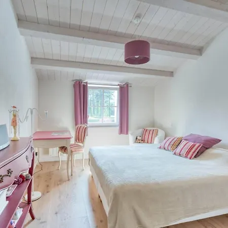 Vila Maison Au Calme En Lisiere De Foret Avec Piscine Chauffee Ars-en-Ré