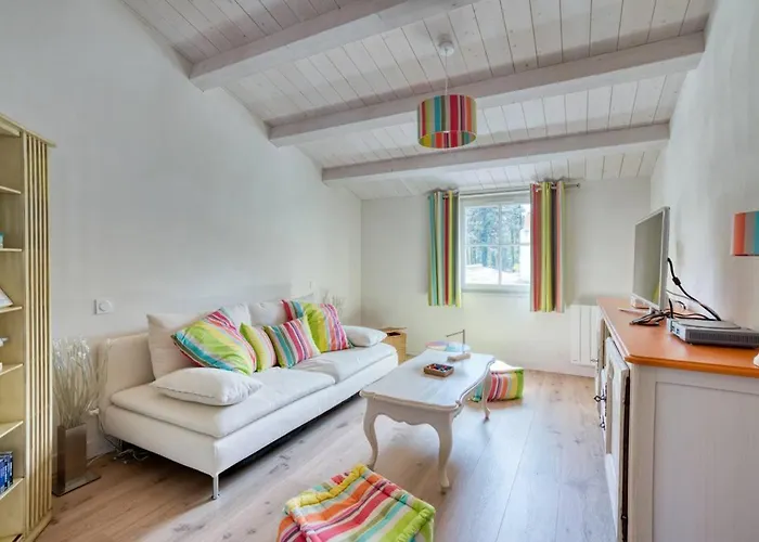 Villa Maison Au Calme En Lisière De Forêt Avec Piscine Chauffée