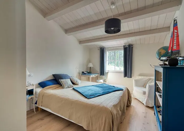 Maison Au Calme En Lisière De Forêt Avec Piscine Chauffée *