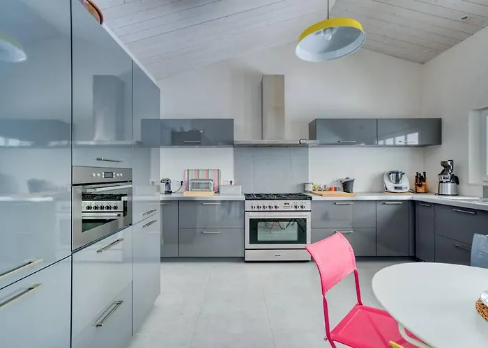 Maison Au Calme En Lisière De Forêt Avec Piscine Chauffée Ars-en-Ré